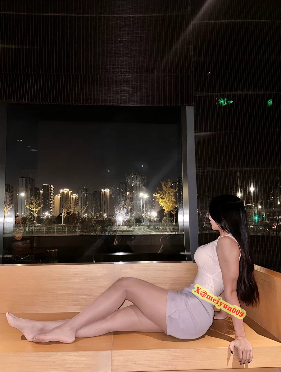 戴眼镜的长腿肉丝受得了吗 https://t.co/VQZqqTC2YM