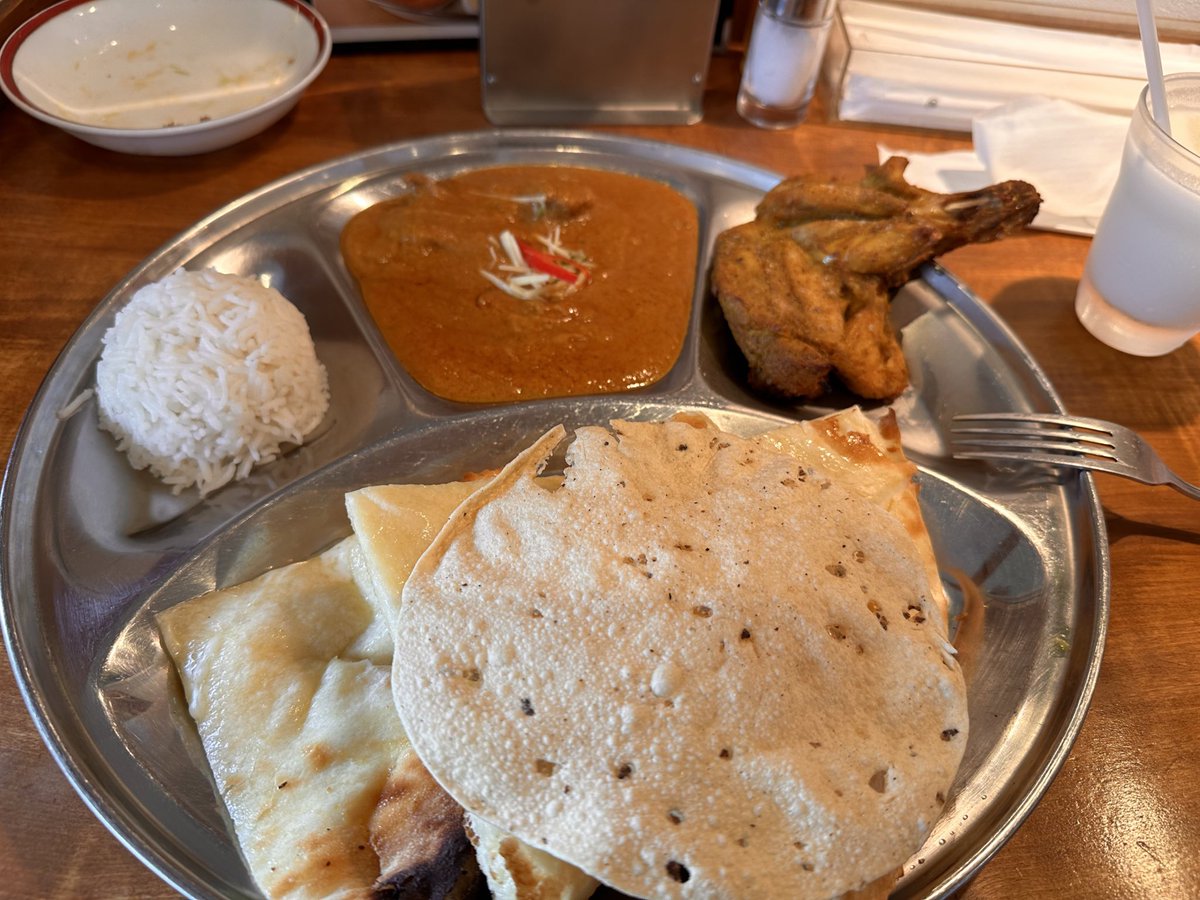 hakuhatuki's tweet photo. LUNCHは近所のカレー屋Mayaa
辛さはHOT
#Mayaa https://t.co/kGfuvll5WJ
