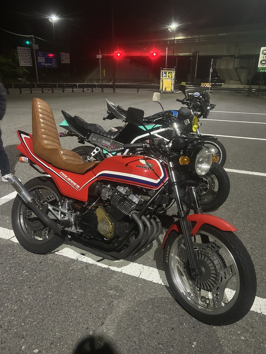 h20844452's tweet photo. ナイツーいくよー https://t.co/kwyl2VGnPI