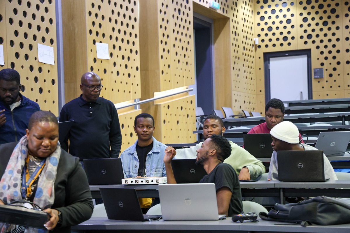 Nedbank's tweet photo. Nedbank GT gave students from the Universities of Limpopo and Mpumalanga a life-changing opportunity to kick-start their journey with us. An unforgettable experience where students had a taste of the future tech careers that Nedbank offers.
#TechnologySkills
#YoungDifferenceMaker https://t.co/fBMlj7yS7Q