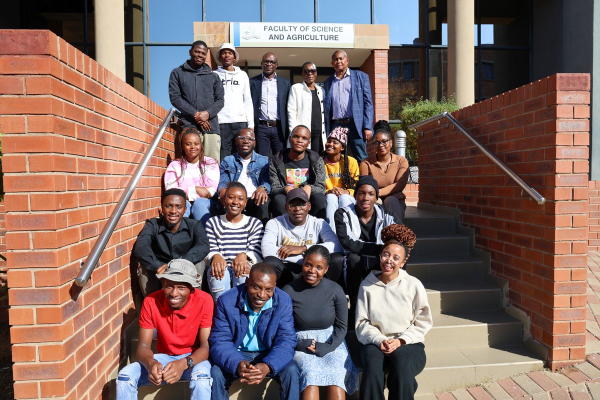 Nedbank's tweet photo. Nedbank GT gave students from the Universities of Limpopo and Mpumalanga a life-changing opportunity to kick-start their journey with us. An unforgettable experience where students had a taste of the future tech careers that Nedbank offers.
#TechnologySkills
#YoungDifferenceMaker https://t.co/fBMlj7yS7Q