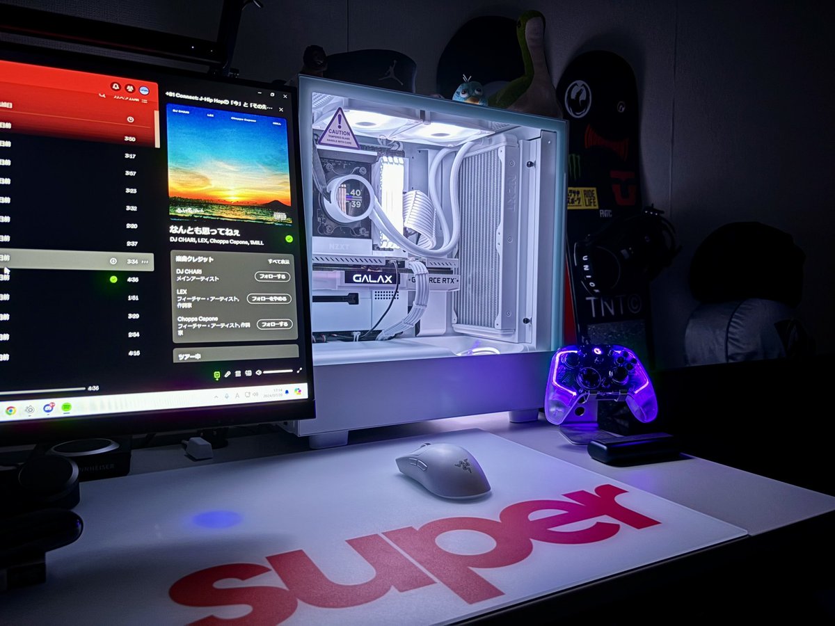 Ta28_03184's tweet photo. 部屋紹介的な!
#VALORANT #Razer #steelseries #pulsar #elecomgaming #elgato #oakley #fntc #VALORANTフレンド募集 https://t.co/zRGt9JFqKx