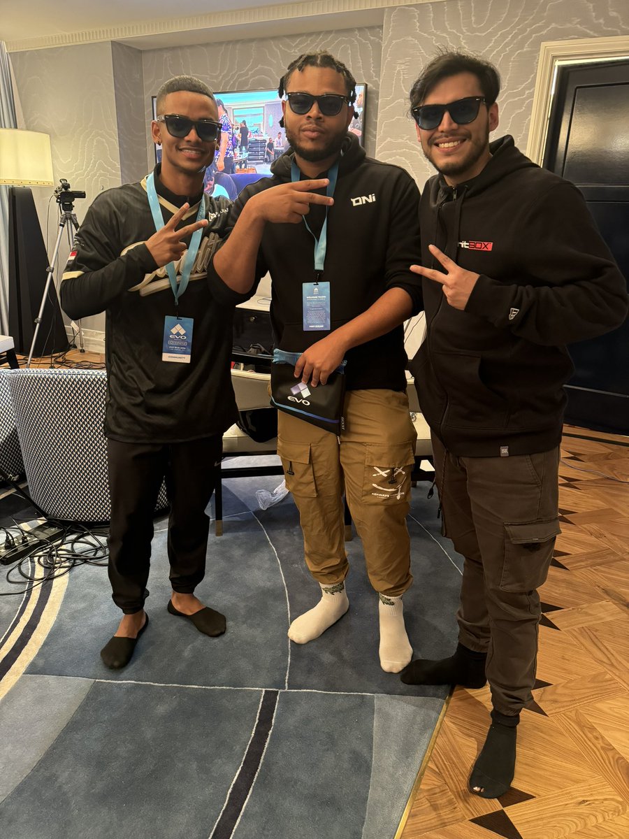 Congratulations to Hawaii Suite 2024 SF6 3v3 High Roller Champions! 

🏆 <a href="/SPM_CABA/">Bandits Caba</a> 
🏆 <a href="/ITSSNaji/">ONi | Naji</a> 
🏆 <a href="/GranTODAKAI/">GranTODAKAI</a> 

Thank you to all players for competing this year putting on some of the best matches! 

Good luck at EVO2024 everyone! 

#hawaiisuite2024