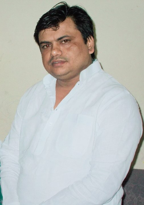 ravichaura37752's tweet photo. सफ़र में भी हूँ _
और मंज़िल भी पास है _
__जिला पंचायत सदस्य__
@SknNews_ @Rohit_7000 @mlkhattar @BJP4UP @BJP4UP @kpmaurya1 @myogiadityanath https://t.co/46Q0htYoeg
