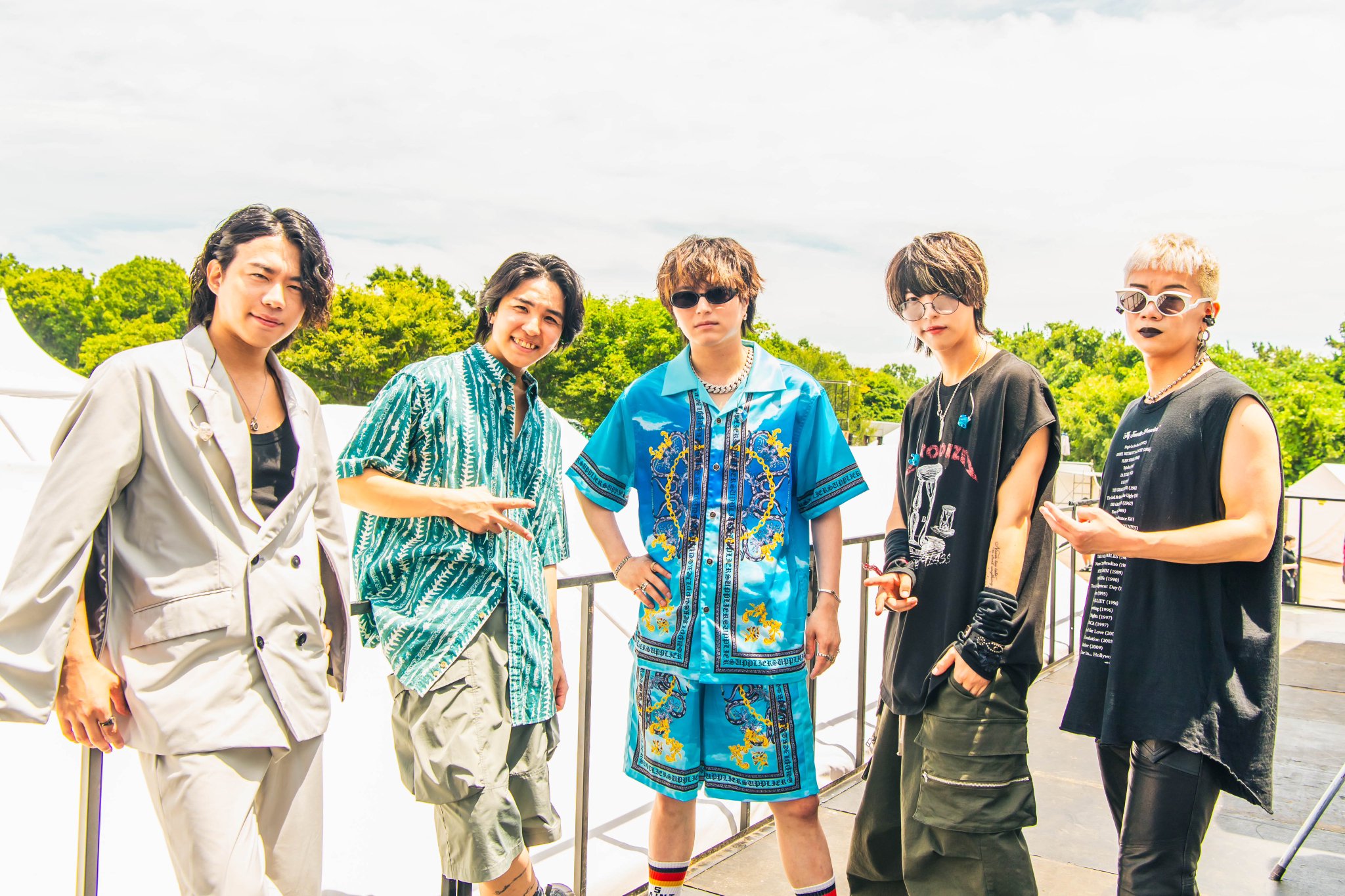 GS6xtu6bIAEl1C_.jpg:large