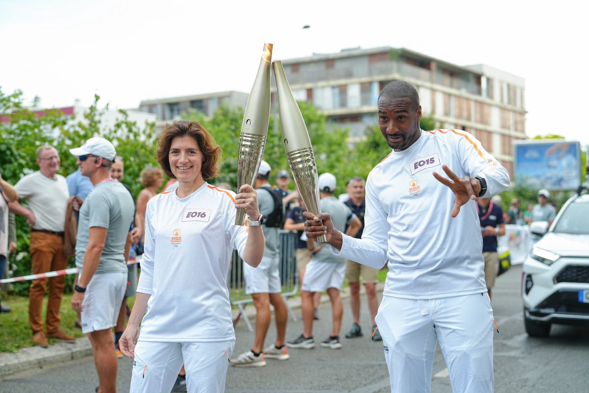 mousscama's tweet photo. Là où tout a commencé, une fierté d’avoir porté la flamme olympique à Cergy. 🙌❤️

Merci à la  @iledefrance et à @Paris2024🙏 https://t.co/zVsSdZclt4