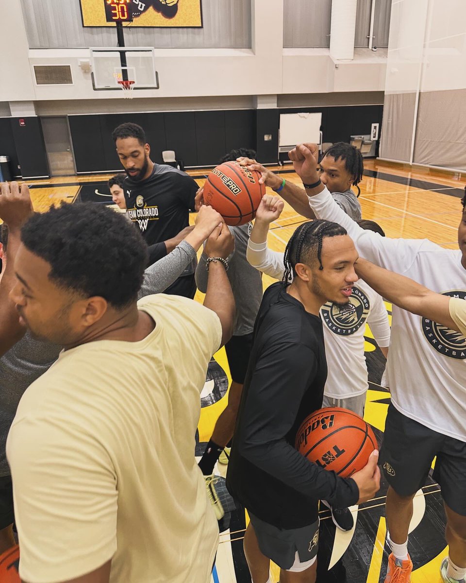 TeamColoradoTBT's tweet photo. GAMEDAY! IT’S ON!

@thetournament @Buffs4Life1 #TeamColorado #TBT https://t.co/uJT8W8vCzA