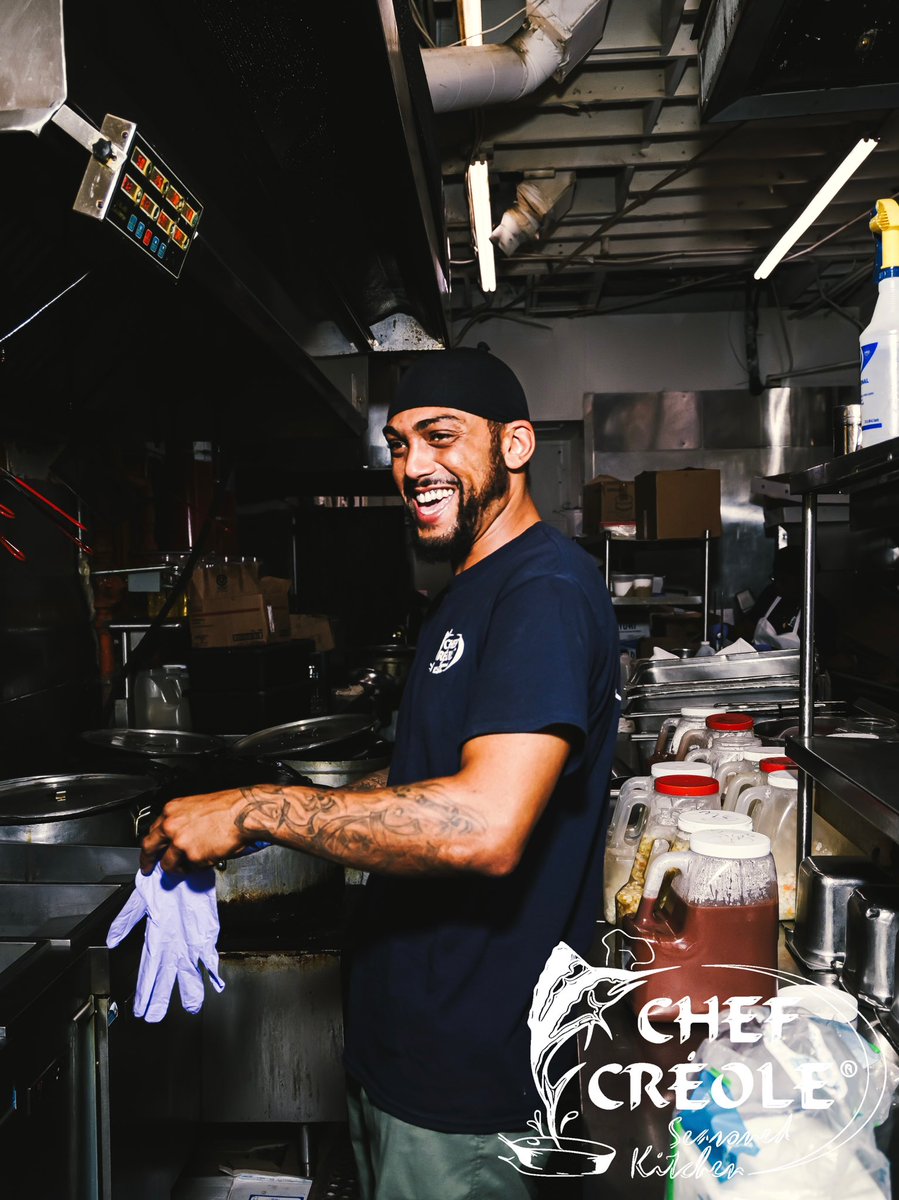 ChefCreoleMIA's tweet photo. DON’ SLEEP!
6 MONTHS OF HARDCORE FOCUS AND ALIGNMENT CAN PUT YOU 5 YEARS AHEAD IN LIFE!
LOCK IN!!
#kitchen #heat #focus #pictureoftheday #saturday #goodmorning #creole #creolecooking #creolestyle #cheflifestyle #cheflife🔪 #cooking #flavor #loveislove https://t.co/n7td8Rjq2N