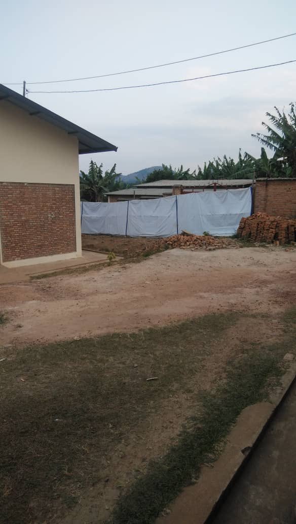 izizewe's tweet photo. Abakozi ba hôpital communal Butaganzwa,abarwayi bitura ivyo bitaro vya commune Butaganzwa barataka batakamba ko ministre @minisante  hamwe nizindi nzego ko boshika kurivyo bitaro kugira birabire akamaramaza kahabera @GeneralNeva @BurundiGov @MininterInfosBi https://t.co/m2dFSYZCxo