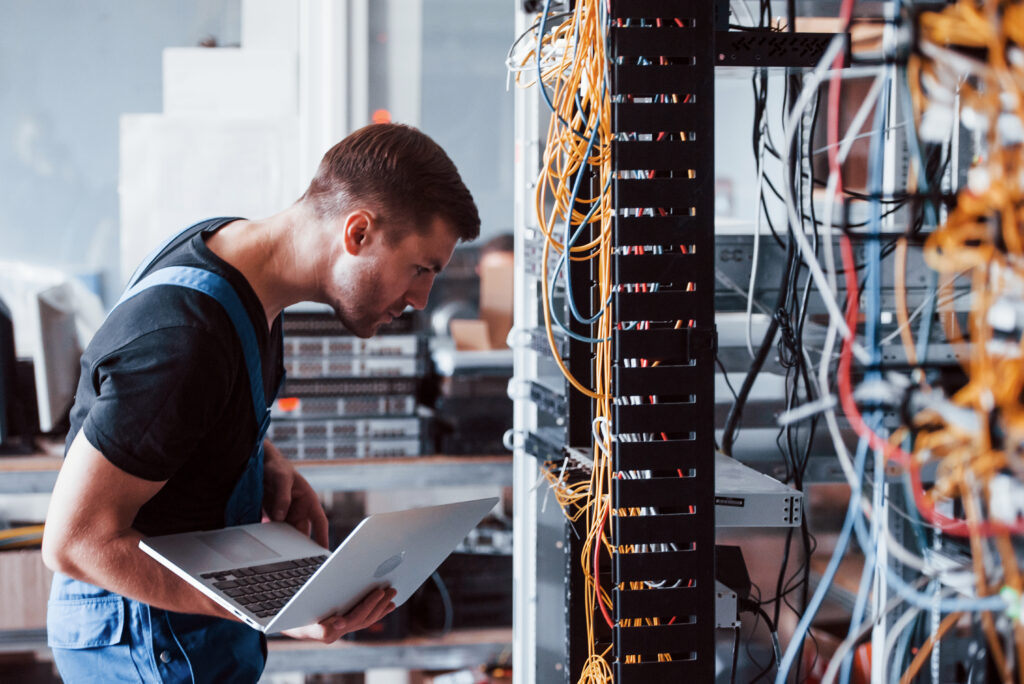 TSTCproud's tweet image. When something breaks on your computer, you call graduates of the Computer Networking 💻 program. If you are looking for a high-paying job with lots of career security, look no further!
#computernetworking #technicallybetter

Read more: bit.ly/468SHgh