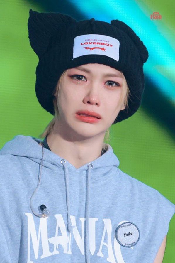 러부 tweet media