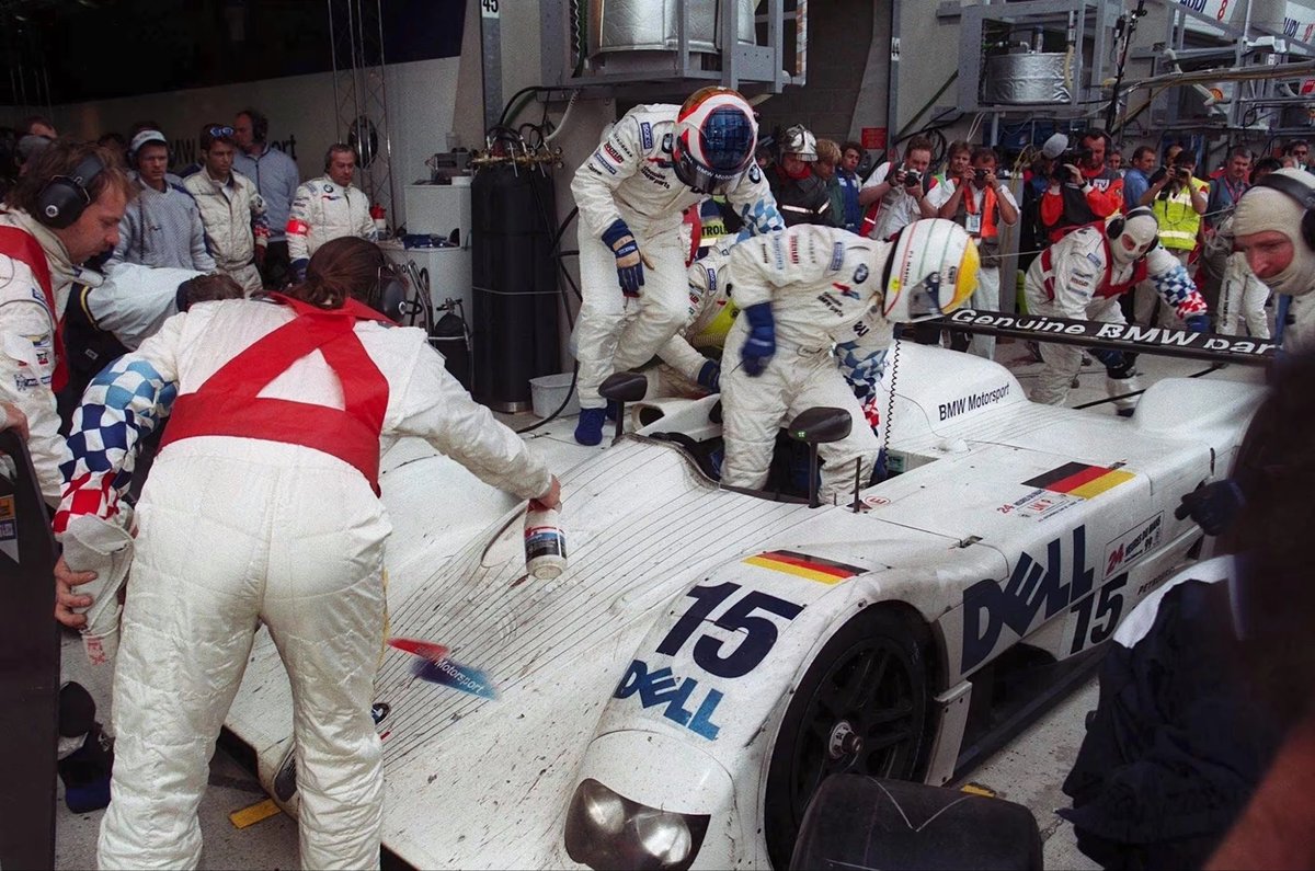 RSF_Motorsport's tweet photo. Yannick Dalmas replaces Pierluigi Martini (crewed with Joachim Winkelhock), BMW V12 LMR.
24 Hours of Le Mans, 1999.
#Endurance #LeMans #LeMans24 #Winkelhock #Martini #Dalmas #BMW https://t.co/HrbkVPpKnQ