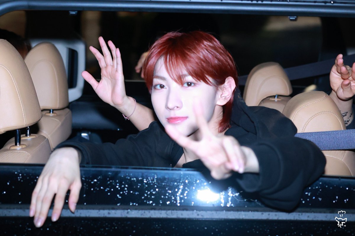 240720

#SYA #샤 #이준영 
#BLITZERS #블리처스
#여우한마리_잡아가세용