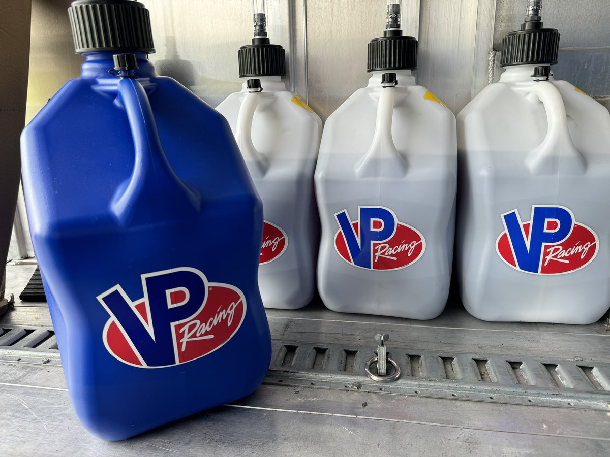 irocofficial's tweet photo. Thank you @VP_Racing_Fuels for keeping us fueled up this weekend at @limerockpark ⛽️🏁

#IROC #InternationalRaceofChampions #VPRacingFuels https://t.co/wMhptEdlIJ