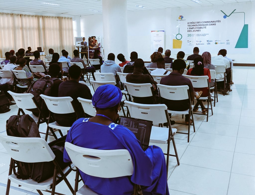 WonekouManasse's tweet photo. En direct de #TechCommunitiesDay https://t.co/gbCklO7MuQ