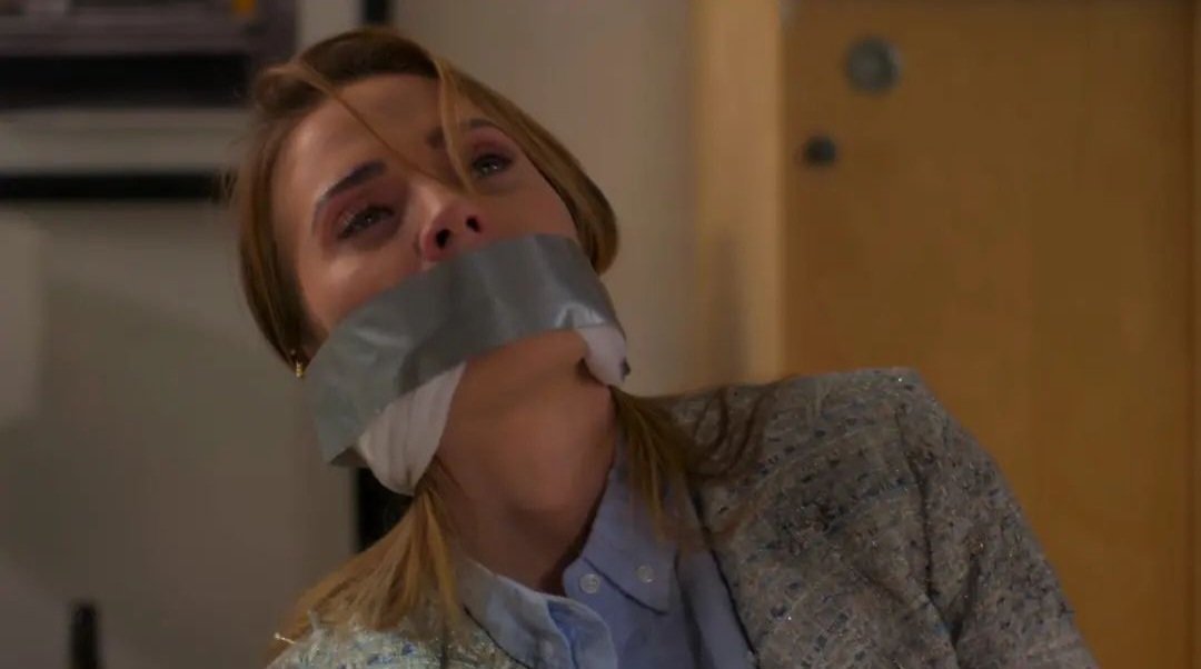 damiselas_l's tweet photo. Kimberly Dos Ramos amordazada en Vivir De Amor. Capítulo 105-107. Parte 2.
#Tierradereyes #kimberlydosramos #Vivirdeamor #Univision #Univisión #Novelasmexicanas #Telenovelasmexicanas #Telemundo #telemundointernacional #Venevision #Azteca #Novelascolombianas #Novelasaztecas https://t.co/yykluNQfd5