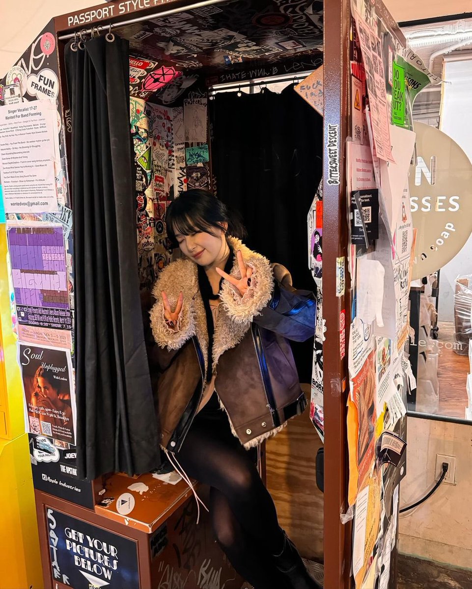 khai ⋆ tweet media