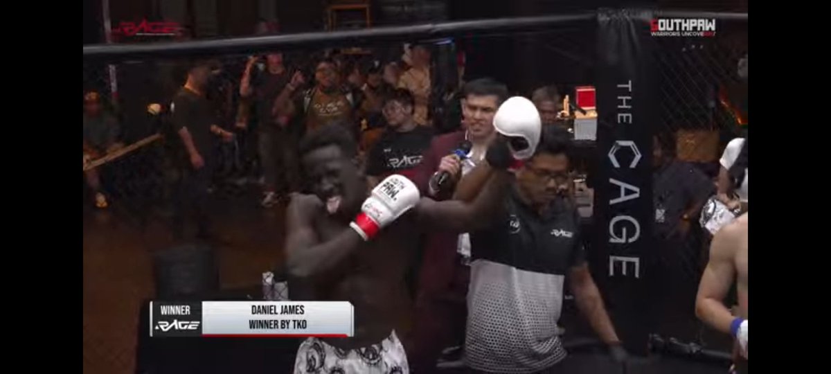 Screaminggg. Im so proud of Daniel🏆