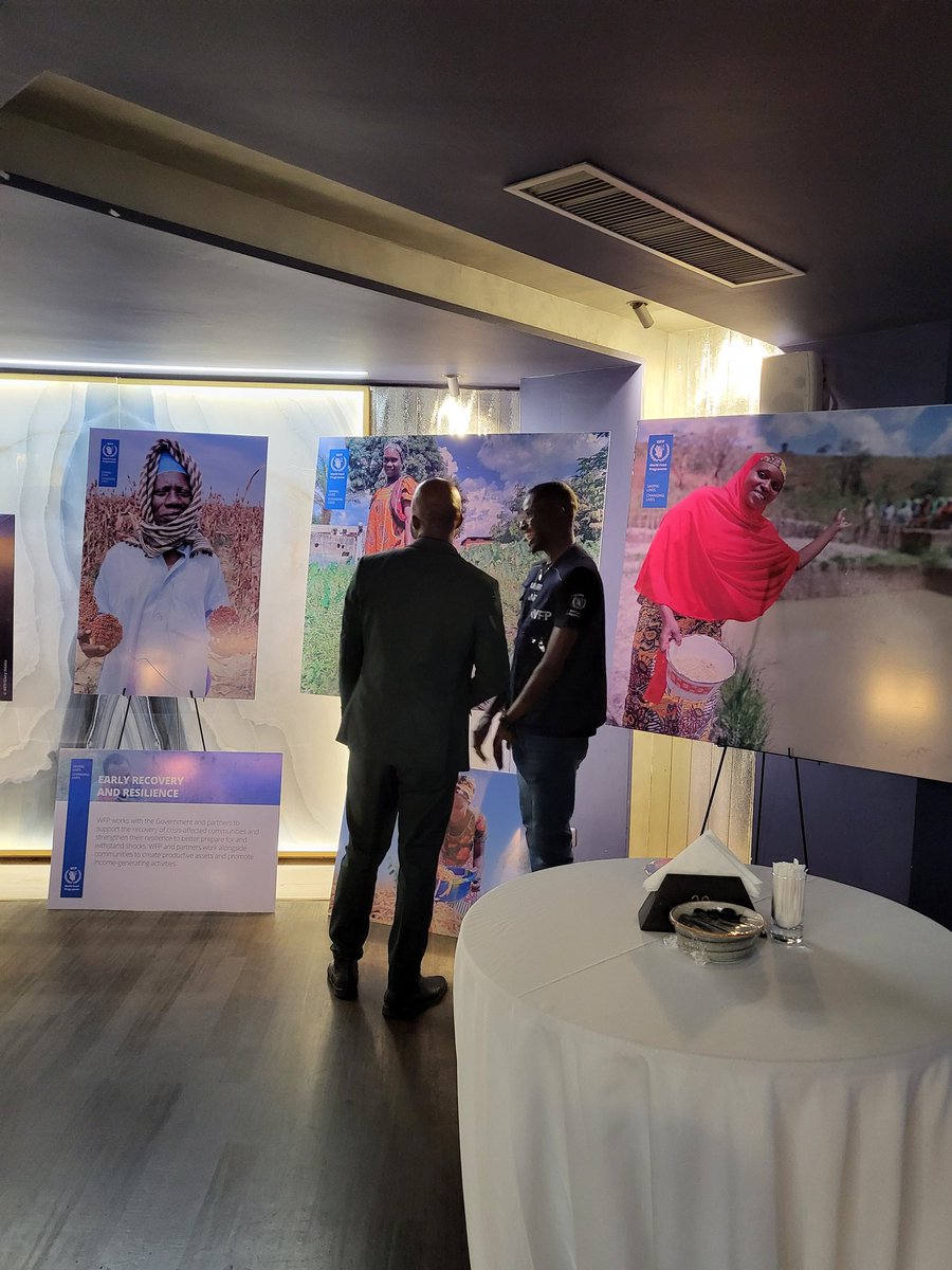 DawaiClaude's tweet photo. Exposition photo des réalisations du Programme de #Résilience du #PAM🇨🇲 à l'occasion du #Farewell cocktail de la Directrice Pays du PAM à l'hôtel Hilton (Yaoundé).
#WFP_CMR
#Resilience https://t.co/pK6LaVfMKh