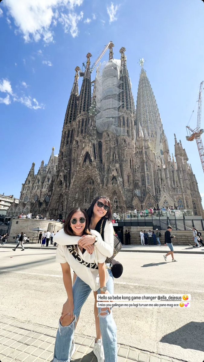 emciieyouu's tweet photo. “Hello sa bebe kong game changer @ella_dejesus 😘
I miss you galingan mo pa lagi turuan mo ako pano mag ace 😏💕” - Jema Galanza 

💛🧡 https://t.co/aDjmRSb72Z