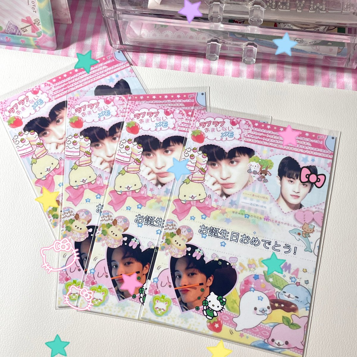 hanamarklee's tweet photo. rt to claim 🏄🏻‍♀️💌

gaw mark lee's bd 🎂🍀👚
+( postcard ) 4 people only * ੈ✩‧₊
𝓈hipping fee 30 baht 🩵⭐🌺

#HAPPYMARKLEEDAY #HAPPYMARKDAY https://t.co/uxyLWRH14g