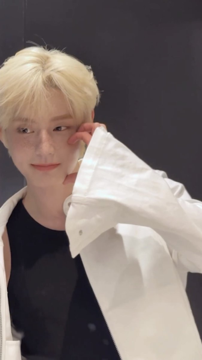 j_S2_u's tweet photo. 슈퍼이끌림💕💕💕💕 https://t.co/53Lh9gTegr