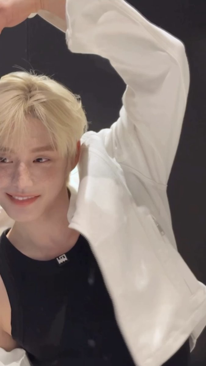 j_S2_u's tweet photo. 슈퍼이끌림💕💕💕💕 https://t.co/53Lh9gTegr