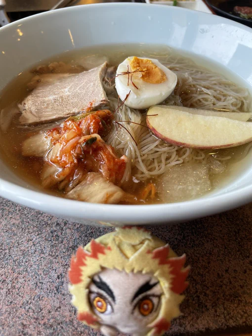 今日の昼は安楽亭冷麺!(細麺) 店が変わるとゆで卵の茹でがちょっと変わってた