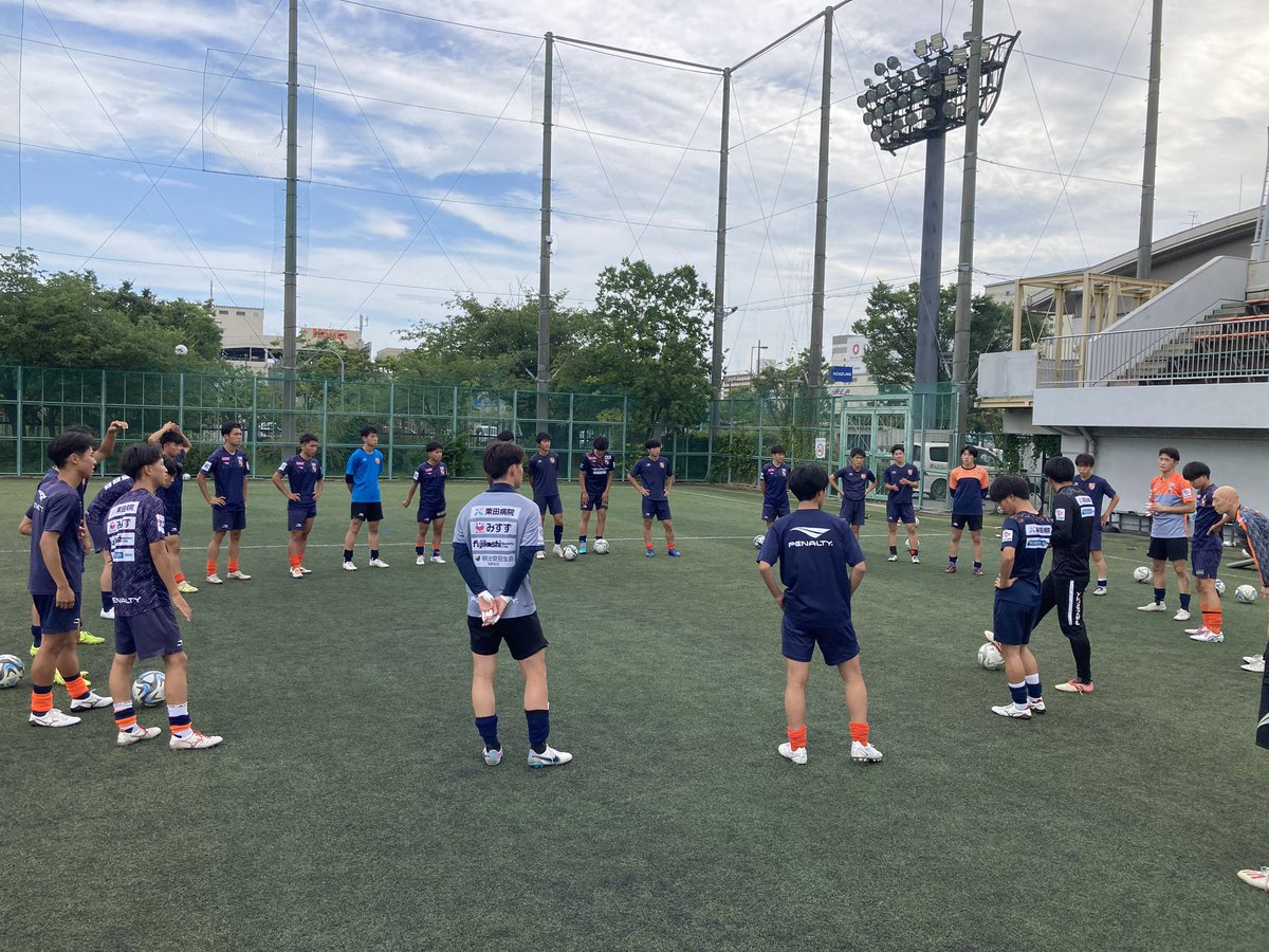 acnpacademy's tweet photo. 本日、 U-18は7/22（月）より開催される『第48回クラブユースサッカー選手権（ U-18）大会』に向けて、大阪府へ移動し調整を行いました⚽️
練習会場到着後は、雰囲気も良く笑顔の絶えない調整から始まりました😄
明日も調整は続きます💪

🏆大会サイト
https://t.co/ZmoL71h6Ql https://t.co/CMAiqaYoaY