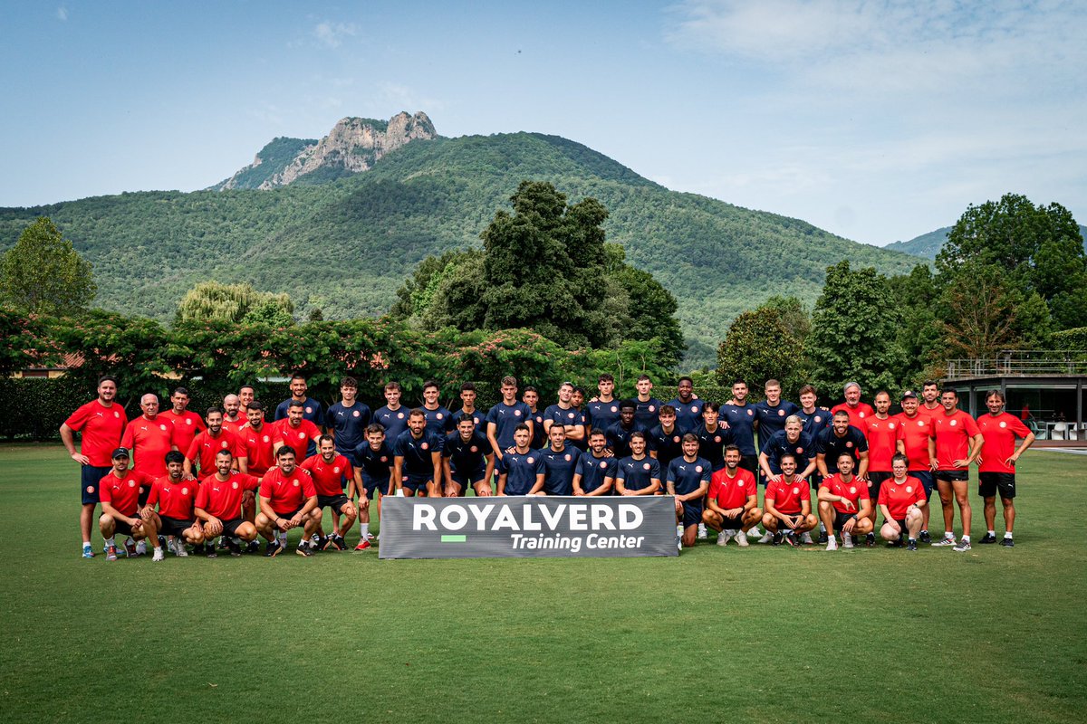 Girona FC (@gironafc) on Twitter photo 🔚 Posem punt i final a la nostra estada a <a href="/Royalverd_tc/">Royalverd Training Center</a> amb aquesta foto de família!
👏 Moltes gràcies pel tracte rebut durant aquests dies! 🔚 Posem punt i final a la nostra estada a <a href="/Royalverd_tc/">Royalverd Training Center</a> amb aquesta foto de família!
👏 Moltes gràcies pel tracte rebut durant aquests dies!