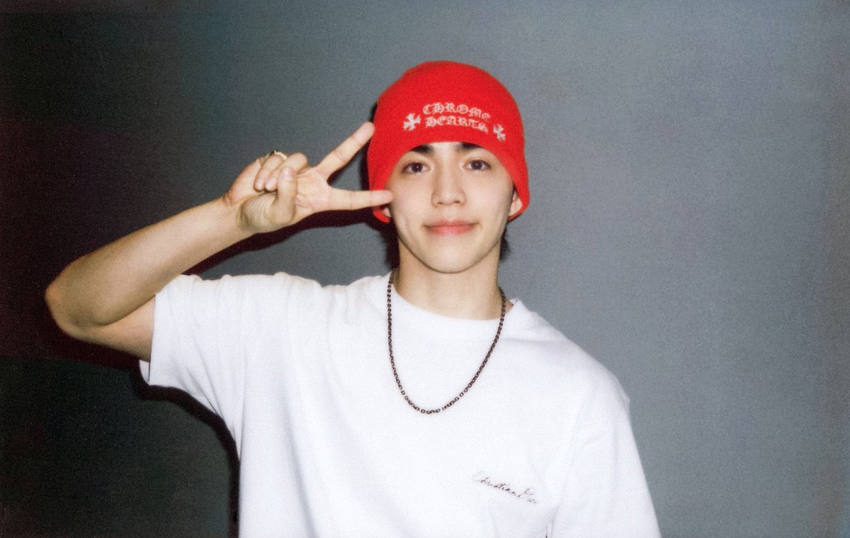 wonubliss's tweet image. seungcheol and jeonghan 🤍🩶🎞️