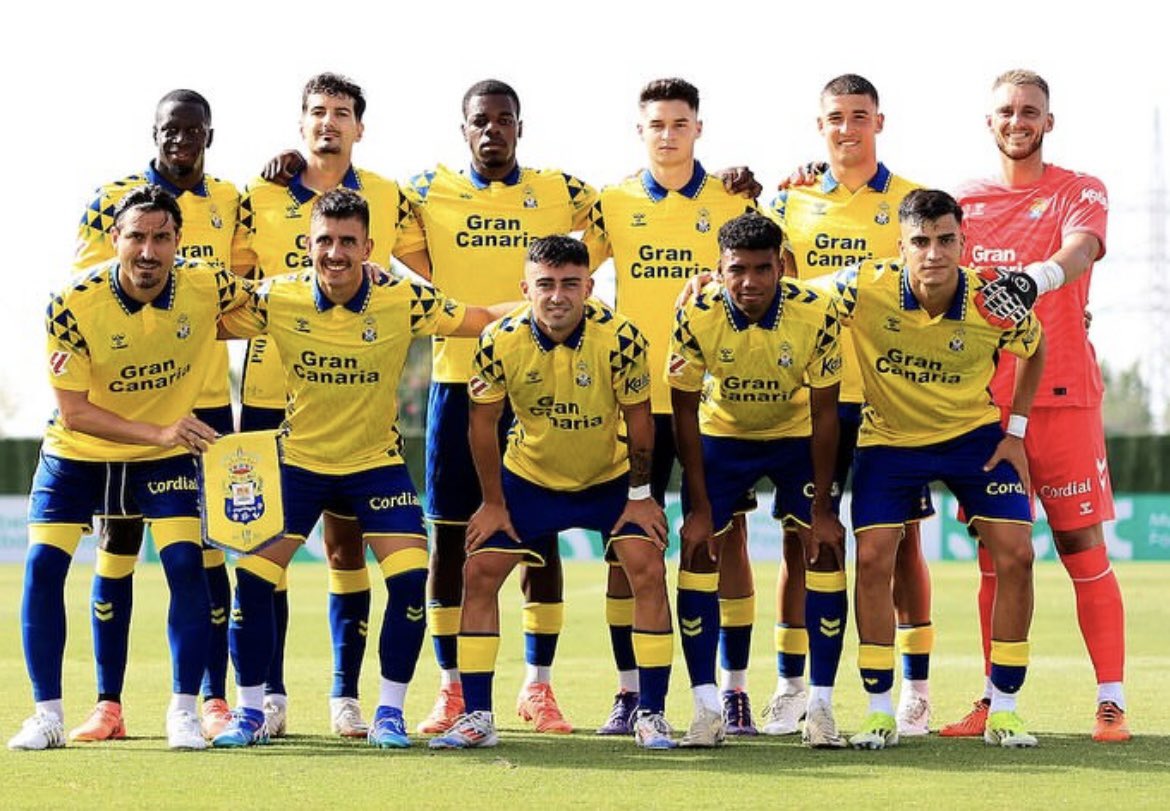 ElNuevoInsular's tweet photo. TEAM ⚡️🇮🇨 https://t.co/ElWBIngMZS