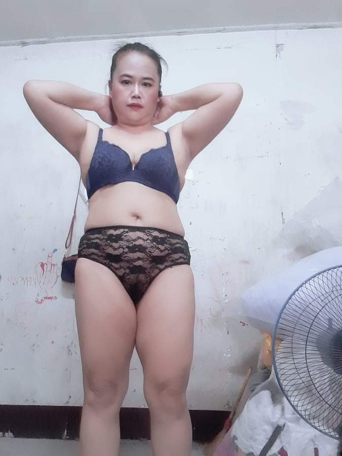Chị nè mấy em ơi