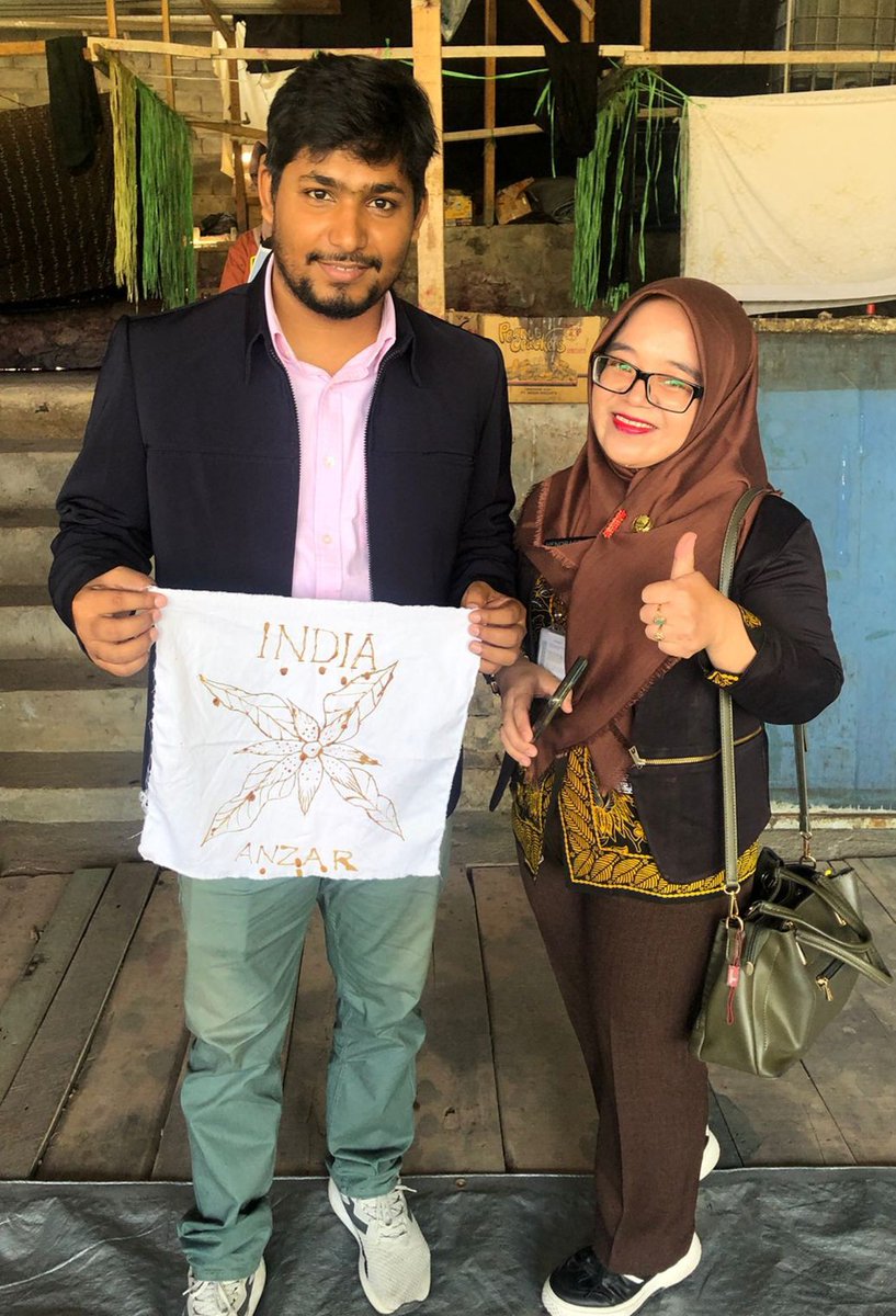 happyhendras's tweet photo. Bertemu dengan 36 mahasiswa asing dari 13 negara  dalam kunjungan International Students Community Engagement di Batik Gemawang Jambu Kabupaten Semarang, Jumat 19 Juli 2024.. 

@batikgemawangofficial

#international 
#students 
#community 
#engagement https://t.co/jpfYwWIUf5