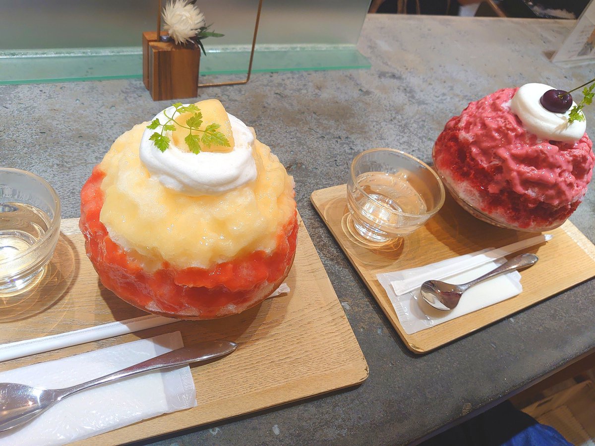 monaka_chococo's tweet photo. 今日は奈良へ🦌
かき氷→オムライス→焼き鳥で終電まで楽しんで今から帰ります=3 https://t.co/Dqr26k3Rl6