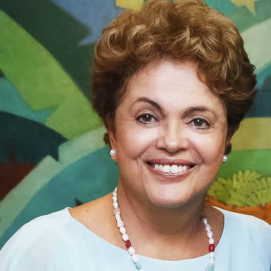 CostaJr2023's tweet photo. Você votaria em Dilma Rousseff para Senadora em 2026? @dilmabr enobreceria o senado da república! https://t.co/GNWUwsACcO