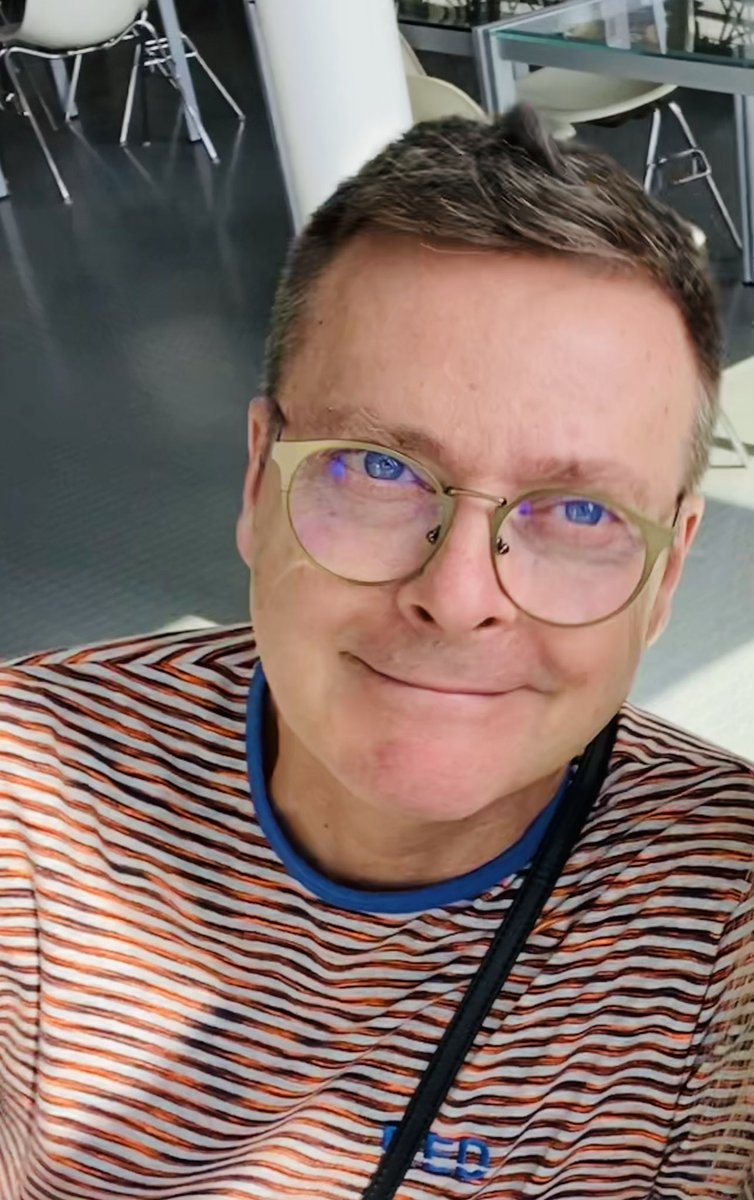 SmokeLong's tweet photo. “Elements of Flash—A SmokeLong Intro to Writing Killer Flash Narratives” live 90min Zoom workshop with SmokeLong EIC Christopher Allen. Saturday 3rd August 4pm NYC. $39 (which is like about a UK tenner or something). Free to A SmokeLong Summer participants
https://t.co/rMKxnmXrJ4 https://t.co/SEnKKuYsAV