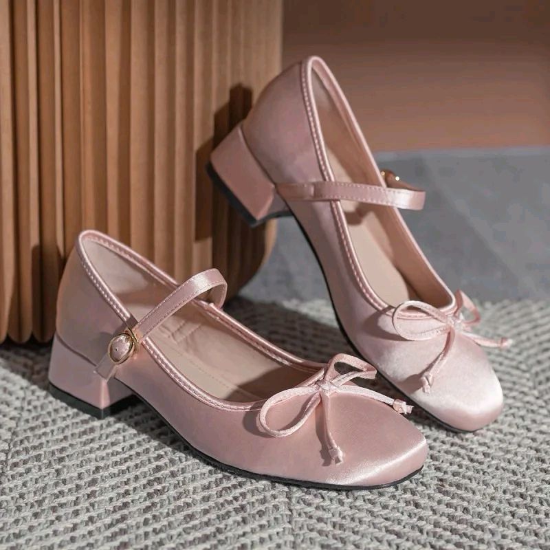 sill92_'s tweet photo. Cek SHIREN style sepatu heels 3 cm sepatu wanita shoes dengan harga Rp57.999. Dapatkan di Shopee sekarang! https://t.co/4jVISkhbQV
#fypシviral https://t.co/I7WWac2GVJ