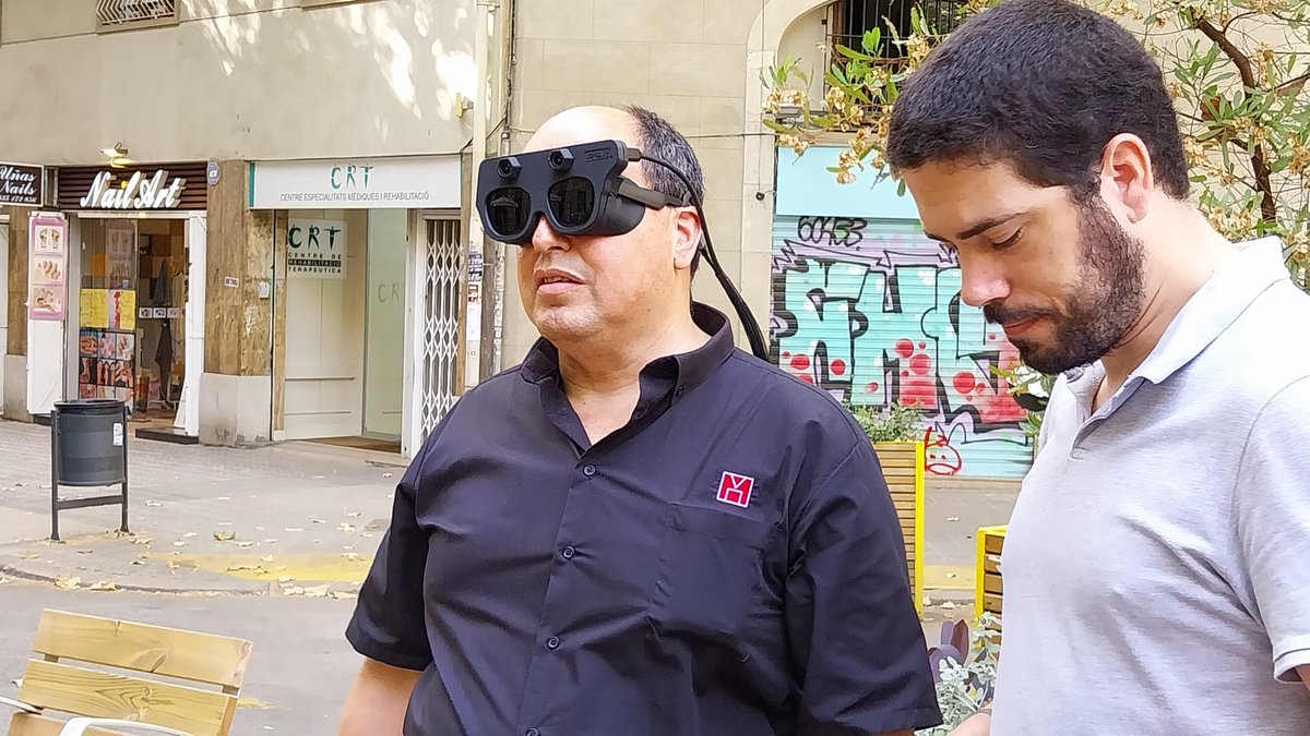 Proven unes ulleres intel·ligents 5G que donen autonomia a persones amb discapacitat visual ccma.cat/324/proven-une…