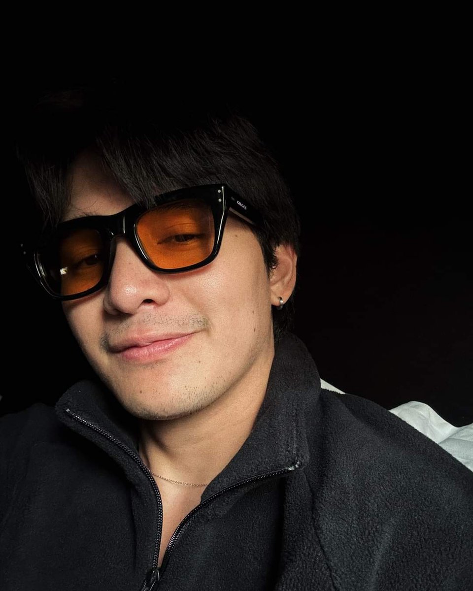 12 years na siya sa showbiz pero sa 3 taon pa lang ng pagiging fan yung improvement niya as an actor at kung gaano siya kabuting tao nakita ko mismo yun eh di ba <a href="/Rurumadrid8/">Ruru Madrid</a>

RURU MADRID
JON LUCAS