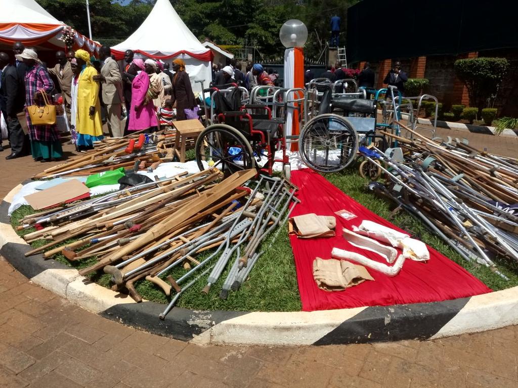DelphineEvelyn1's tweet photo. As We Are Waiting For #JesusGloriousComing,We Also Celebrate His Mighty Doings, Through His. MIGHTIEST PROPHETS,

The blind receive sight, the lame walk, those who have leprosy are cleansed, the deaf hear, 
Matthew 11:5 https://t.co/wgAi8lzWL2