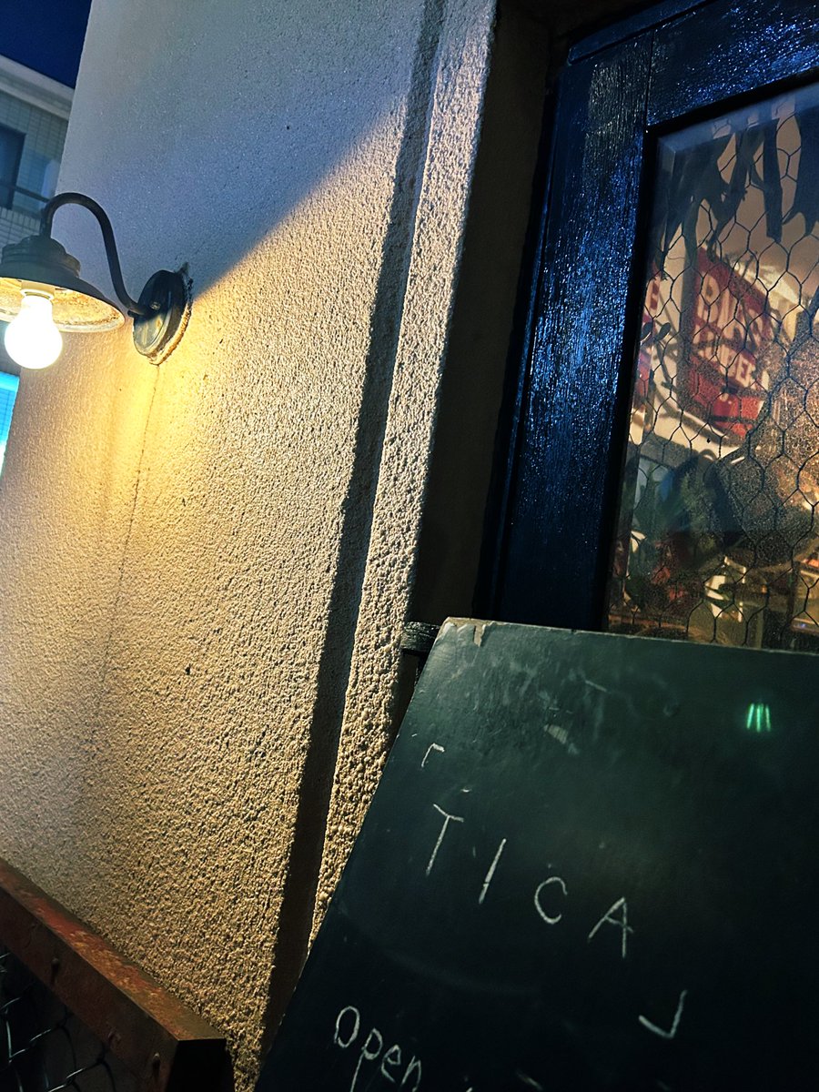 TICA のライブへ
透き通った音が心地よすぎた。
youtu.be/ms4jBq2PrV4?si…

#tica
