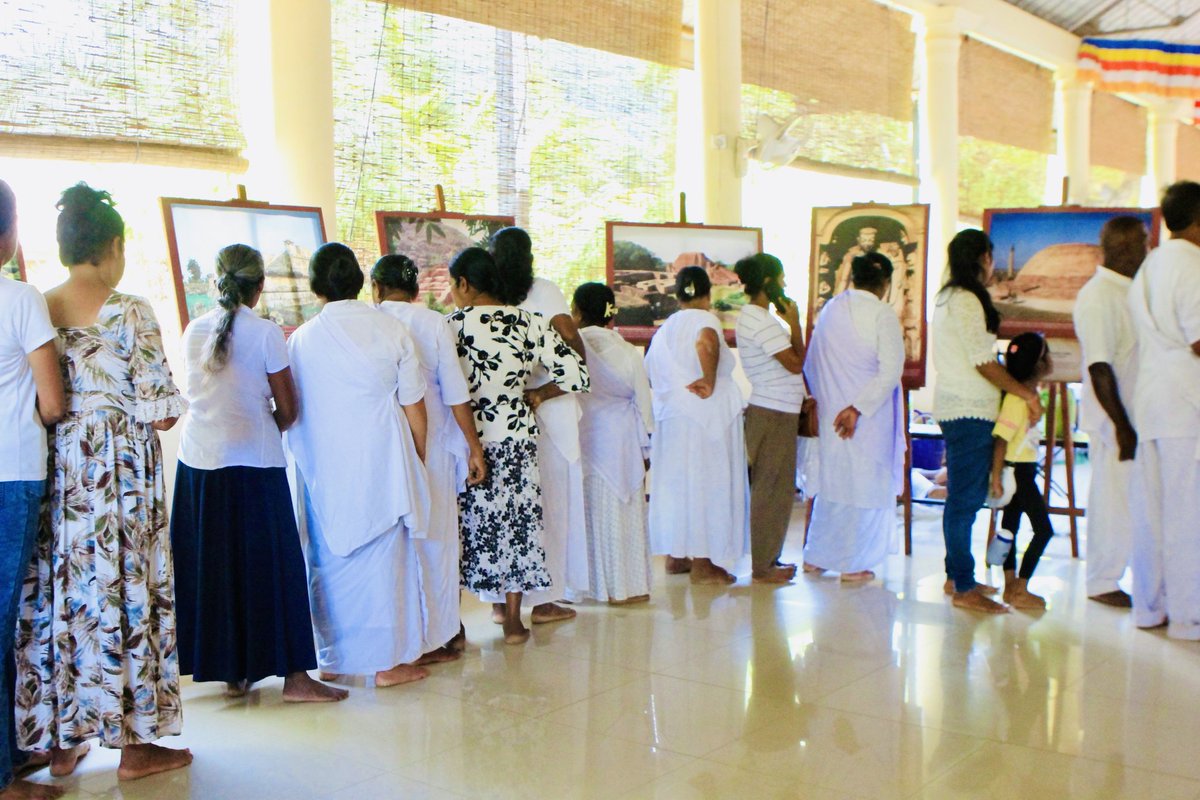 AhciKandy's tweet photo. Strengthening 🇮🇳🤝🇱🇰 cultural ties:
On the occasion of #Esala Poya Day, @AHCIKandy organised Exhibition on India’s Buddhist Heritage at the Badulu Muthiyangana Rajamaha Viharaya, Badulla.(1/2) https://t.co/EeZ7AxkOuU
