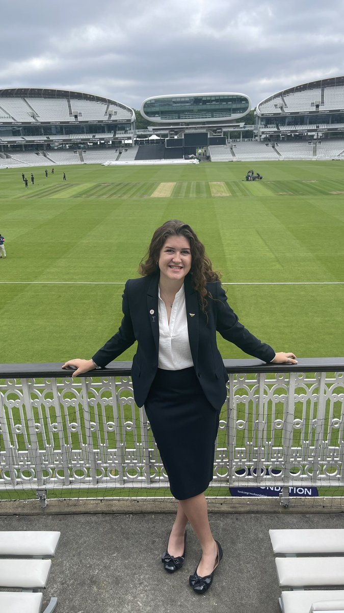 𝐿𝓊𝒸𝓎 𝒥𝒶𝓎𝓃𝑒 𝑅𝑒𝑒𝓈 tweet media