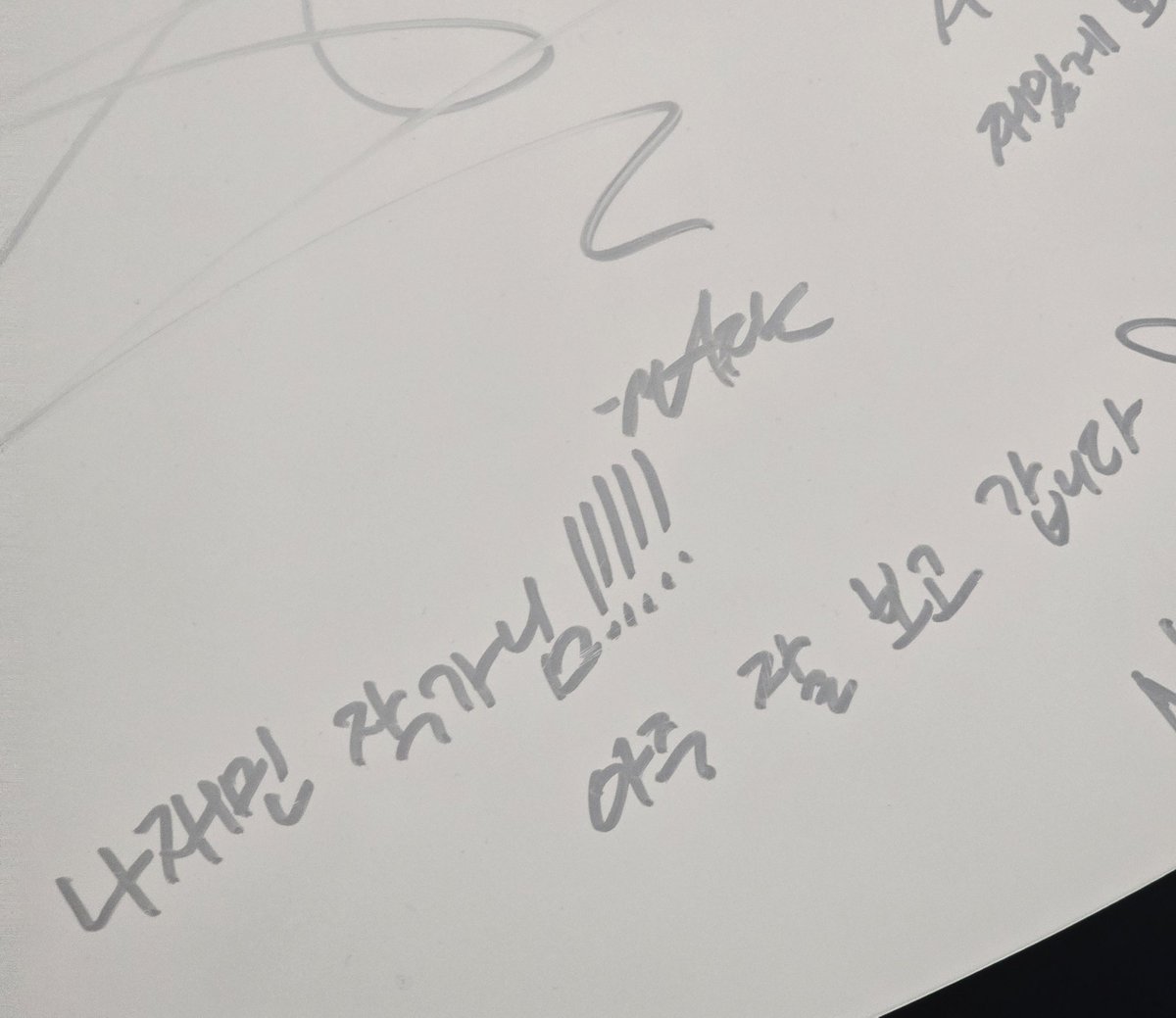 비비 tweet media