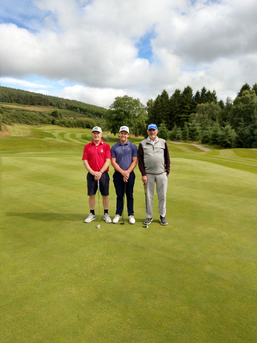 murr5patrick's tweet photo. @macreddingolf🏌#gloriousmacreddin Great day yesterday with Thomas power Horan from Australia a pga professional. Also plays on the challenge tour +DP world tour .Most recent events the Dutch (KLM)+BMW international.Great having you @macreddingolf for practice Tom 🏌.Best wishes. https://t.co/V9Q9Lurahy