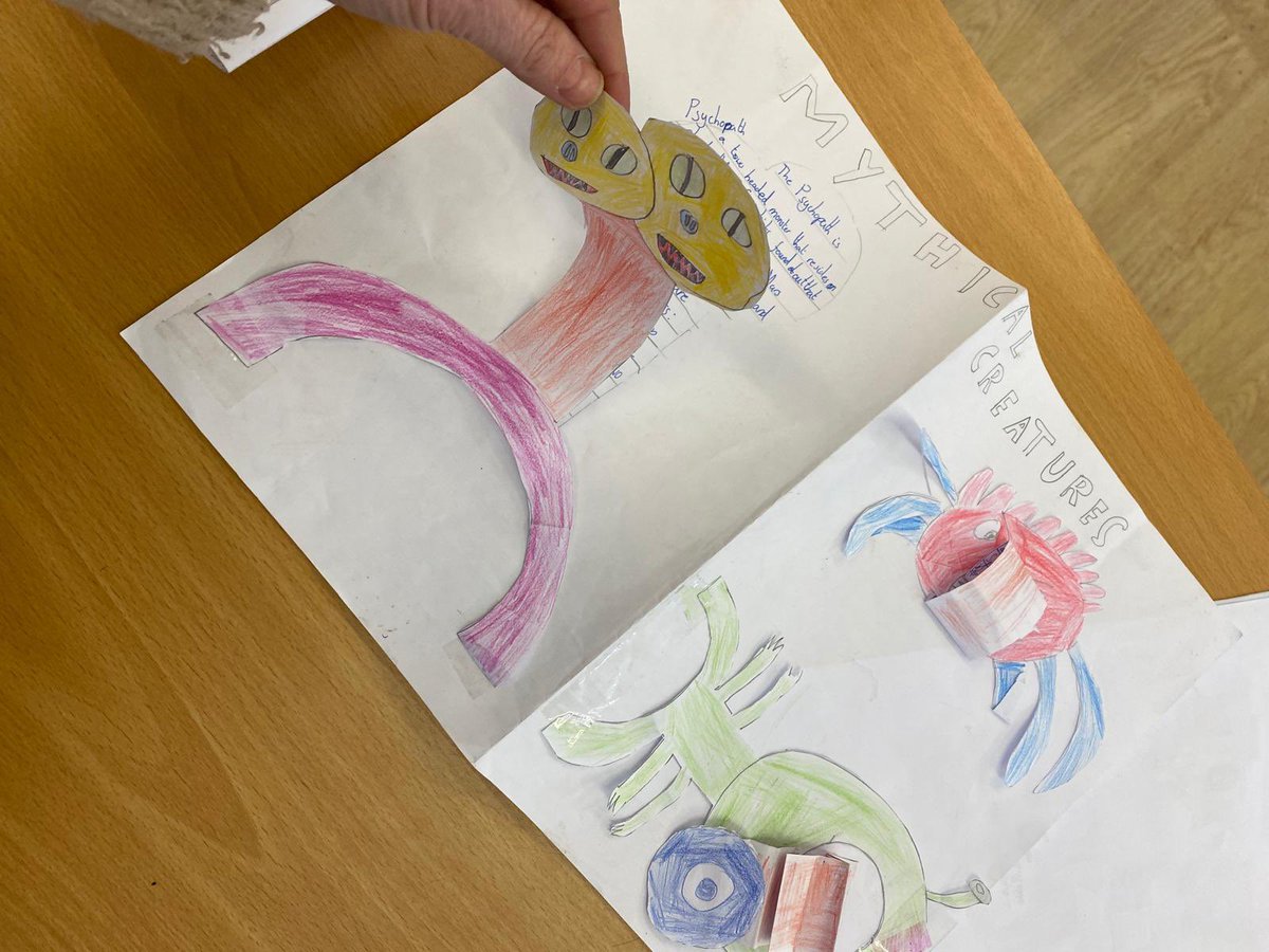 A huge congratulations to our Y5 winners <a href="/USLSchool/">USL Primary School</a>, whose pop up pages were judged and selected by pop up book legend Jennie Maizels! #writingforpurpose #realaudience <a href="/PieCorbett/">Pie Corbett</a> <a href="/MichaelRosenYes/">Michael Rosen 💙💙🎓🎓 NICE 爷爷</a> <a href="/vashti_hardy/">Vashti Hardy 📚</a>