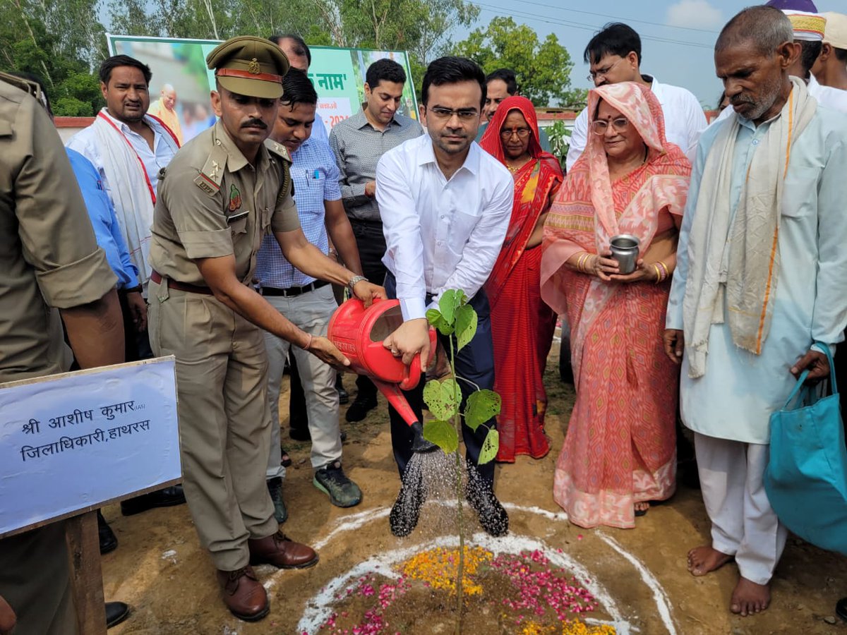 DM Hathras tweet media