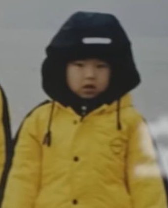 dinoqtbabie's tweet photo. What if (prompt) —

Jeonghan is the vampire who took care for the human baby named Soony0ung. 

As Soony0ung grew up, he fell in love with a guy whom he initially thought was a normal human, Wonw00. 

However, over time, they discover that Wonw00 is actually a bloodsucker. https://t.co/YEY3koOGLO