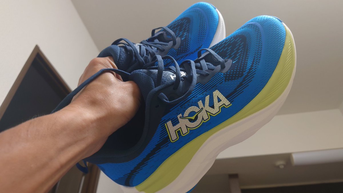 runfor311hide's tweet image. 明日は、この #skyflow を初履きで #ジョギング 予定。お天気次第だけど。履き心地がどの程度なのかとても楽しみです。
#HOKA
#ランニング